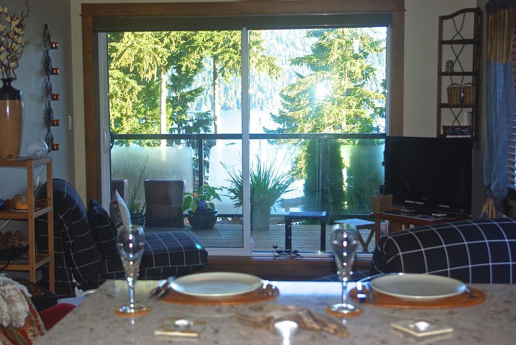 Wild Coast Chalets Port Renfrew Rom bilde